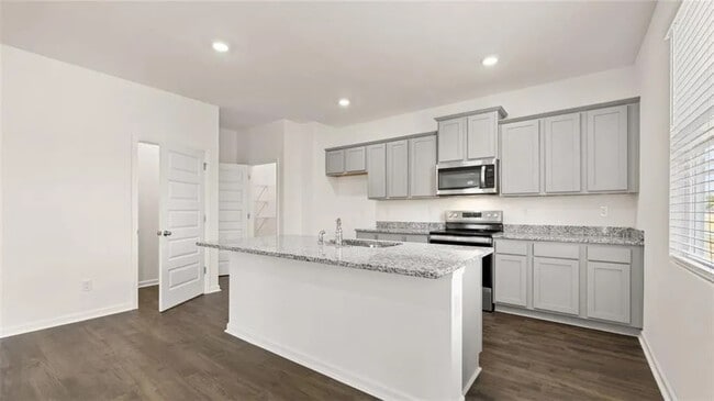 Building Photo - Room in Single Family Home on Aster Ave