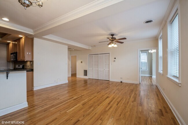 Foto del edificio - 4117 N Sheridan Rd