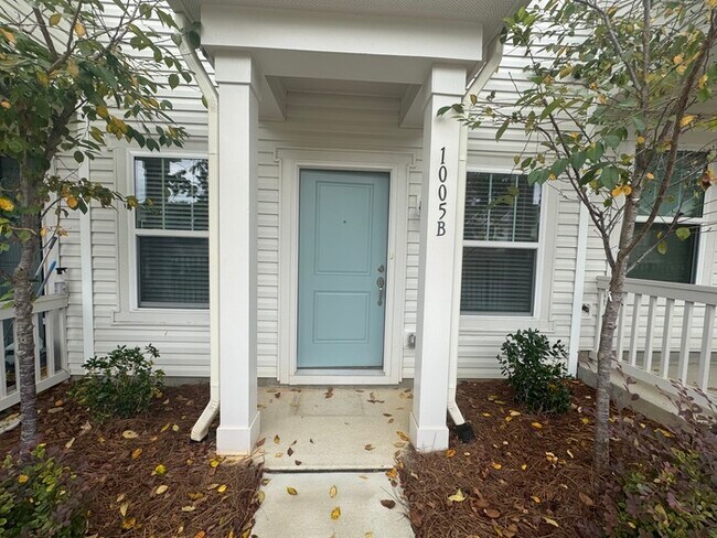 Foto del edificio - Charming 2 br townhome minutes from histor...