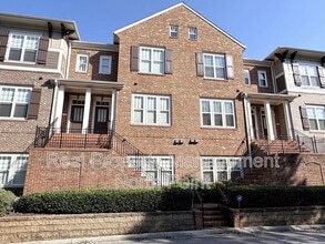 Building Photo - 3026 Eltham Pl