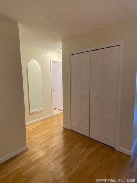 Foto del edificio - 34 Padanaram Rd