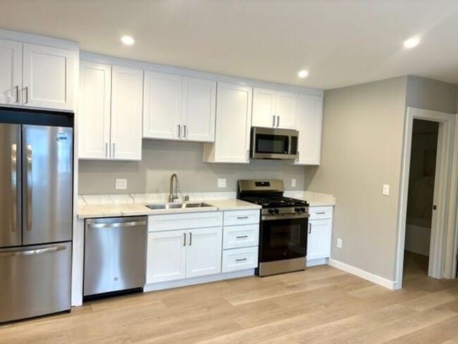 Building Photo - 1204 Willow St