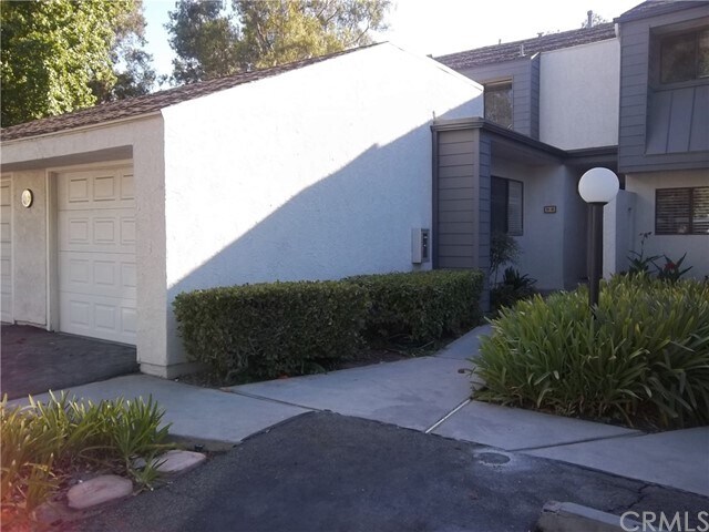 Building Photo - 545 S Ranch View Cir
