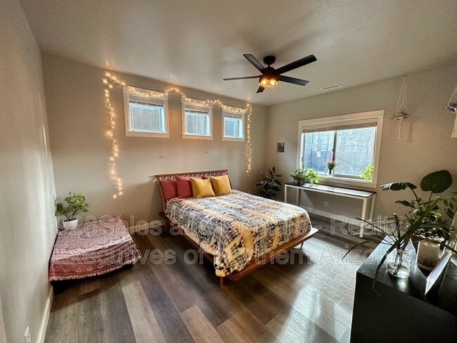 Foto del edificio - 2342 W Mission Timber Cir