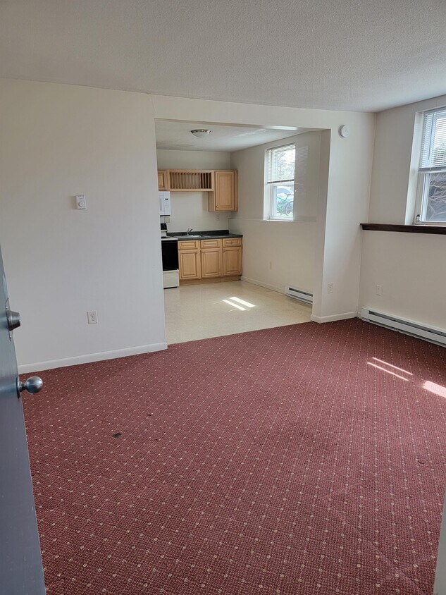 Primary Photo - 175 Loudon Rd