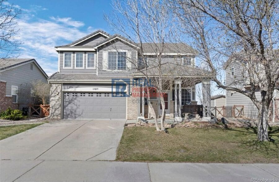 Foto principal - 11671 Elkhart St