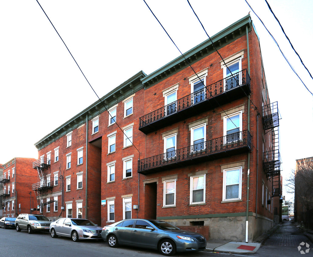 Building Photo - Pendleton III Apartments