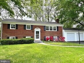 Building Photo - 5811 Ashfield Rd