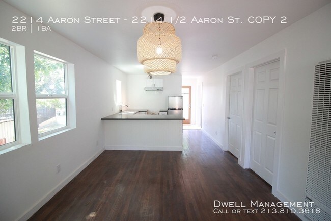 Foto del edificio - 2214 Aaron St