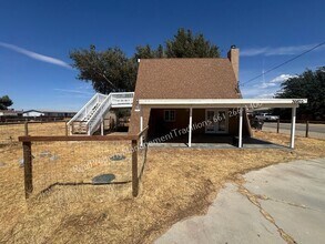 Building Photo - 36420 Sierra Hwy
