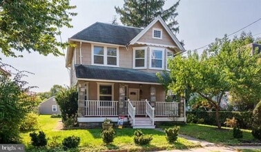 Building Photo - 62 Waterloo Ave