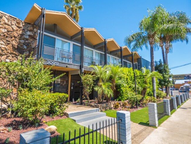 Foto del edificio - 20951 Roscoe Blvd