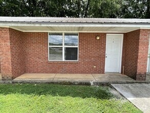 Building Photo - 846 Shelby St