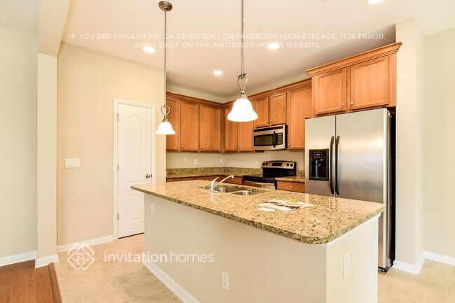 Foto del edificio - 530 Side Creek Ln