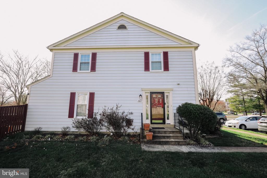 Primary Photo - 7857 Parthian Ct