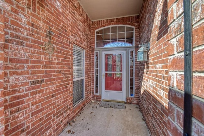 Building Photo - 420 Windjammer St