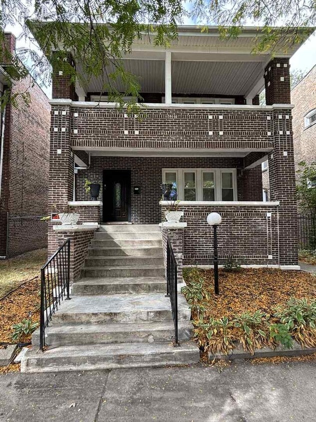 Foto principal - 8032 S Sangamon St