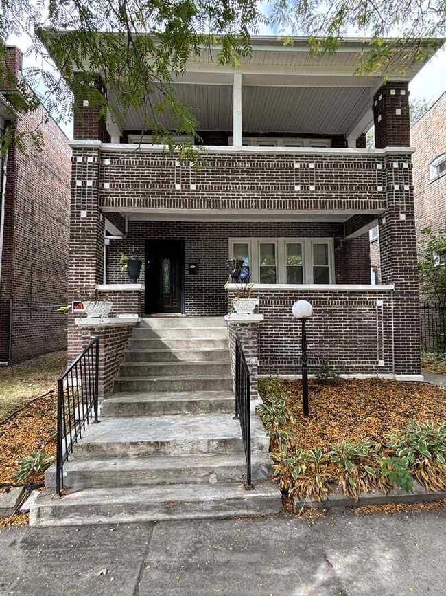 Building Photo - 8032 S Sangamon St