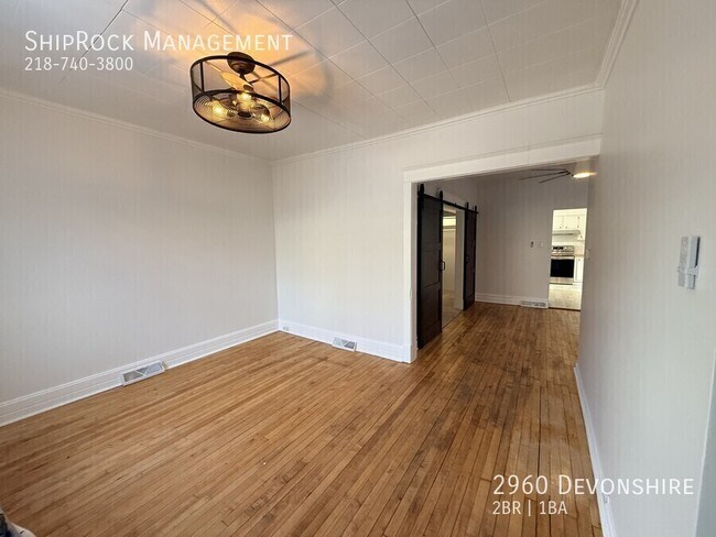 Foto del edificio - 2960 Devonshire-