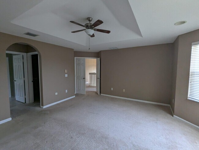 Building Photo - 9015 Alexandra Cir