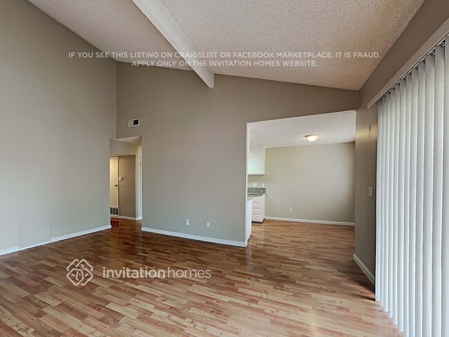 Building Photo - 700 W La Veta Ave