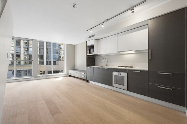 Photo du bâtiment - 1477-1477 W Pender St