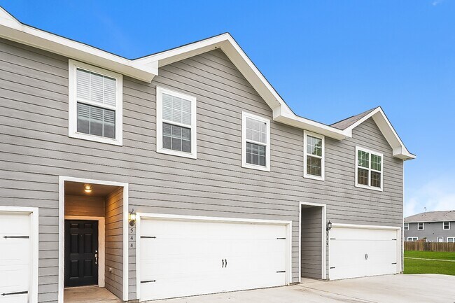 Building Photo - 544 Solomon Ln