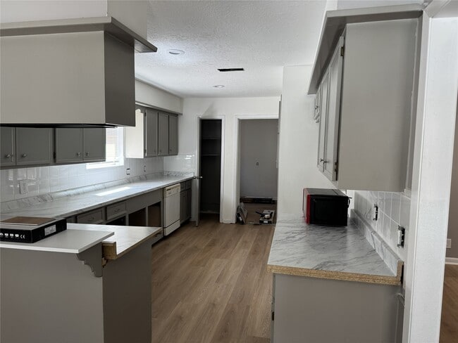 Building Photo - 24114 Spring Gum Dr