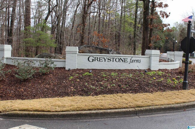 Foto del edificio - 6515 Mill Creek Cir