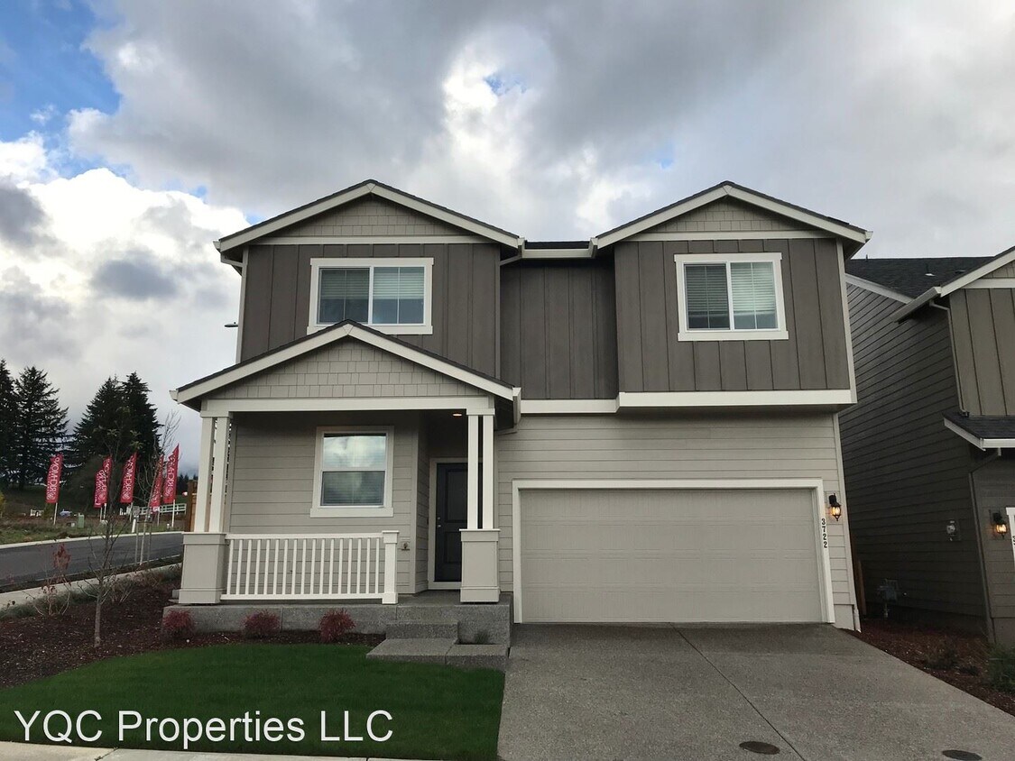 Primary Photo - 4 br, 2.5 bath House - 3722 NE Kingbird St...