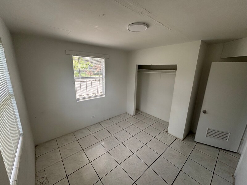 Foto del edificio - 1413 NW 8th Ave