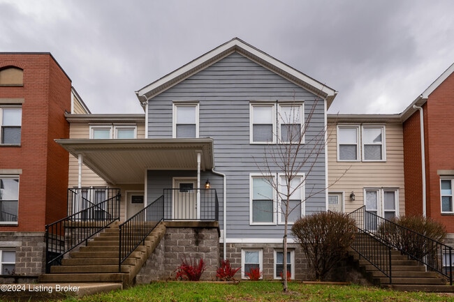 Building Photo - 1301 S 28th St