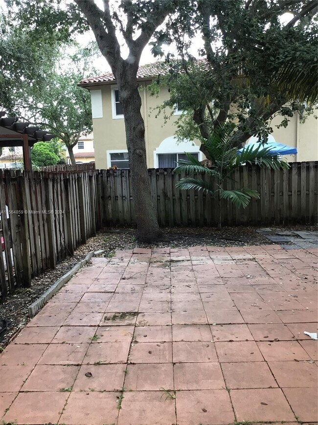 Foto del edificio - 4941 SW 135th Way