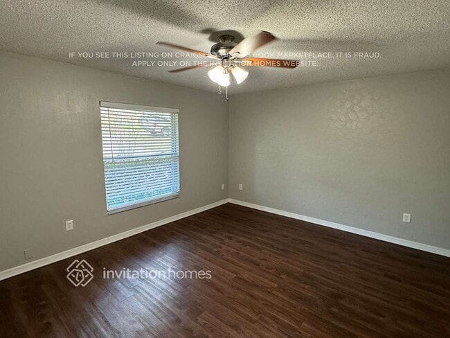 Foto del edificio - 1217 Nancy Ave