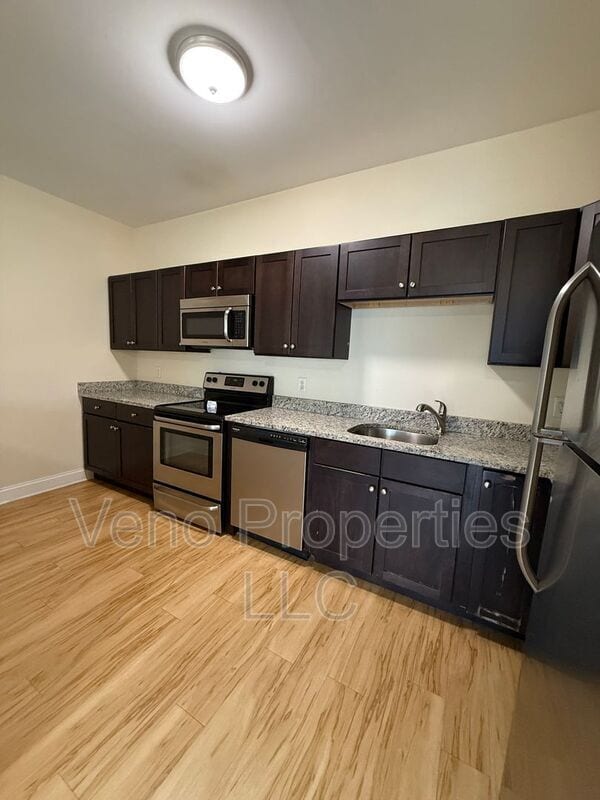 Building Photo - 591 Boght Rd