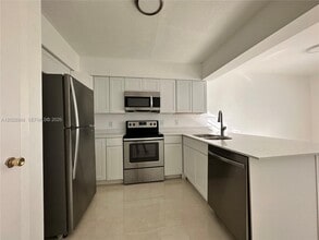 Building Photo - 480 NW 42nd Ct