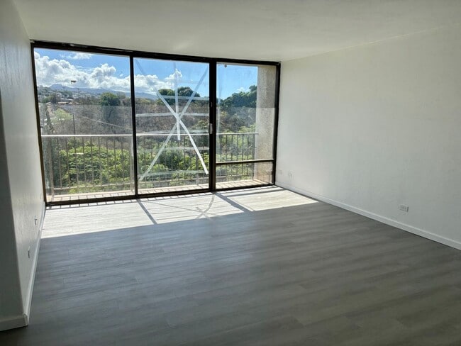 Foto del edificio - AVAILABLE NOW | Fully Renovated One Bedroo...