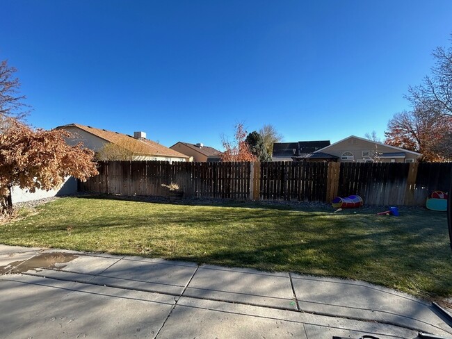 Building Photo - 420 Comstock Dr