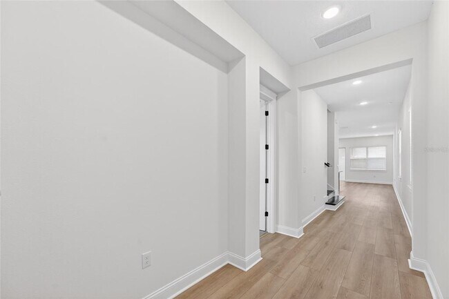 Foto del edificio - 15174 Field Daisy Dr