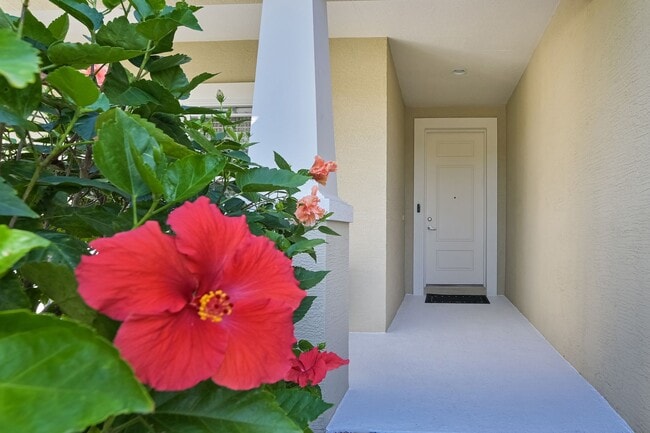 Building Photo - WOODBROOK BEAUTY WITH 3/2 + DEN