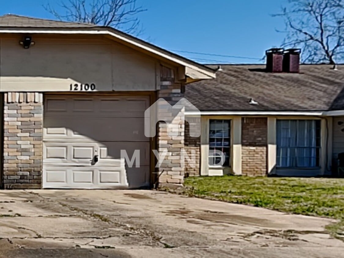 12100 Tambourine Dr Condo for Rent in Stafford, TX