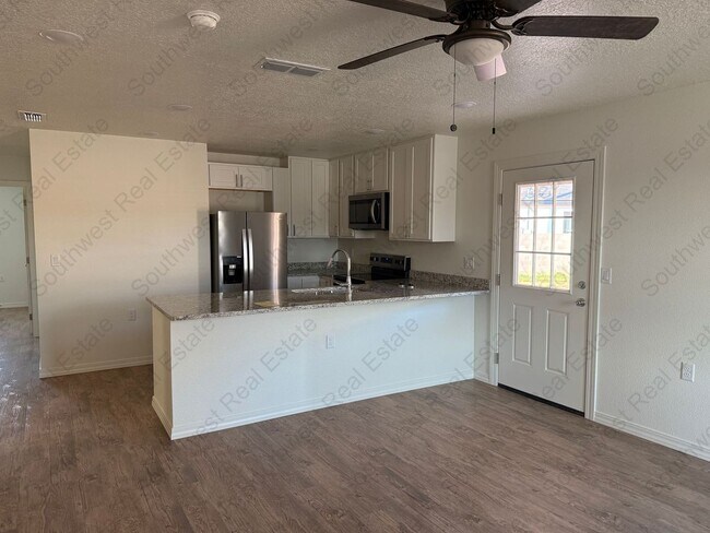 Foto del edificio - 2131 Bobwhite Ct