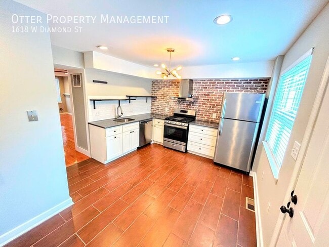 Photo - 1618 W Diamond St House