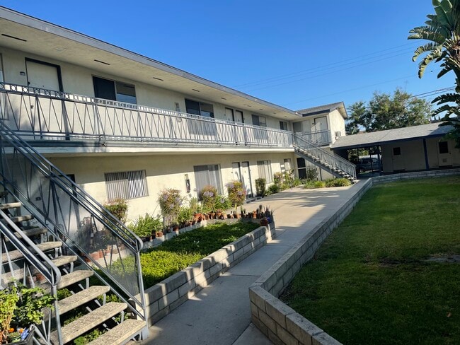 Front Yard View/ upstairs - 7701 Franklin St