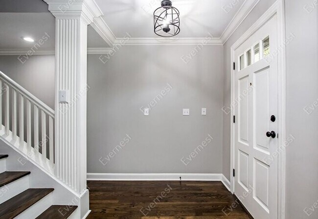 Foto del edificio - 109 Mayfair Rd