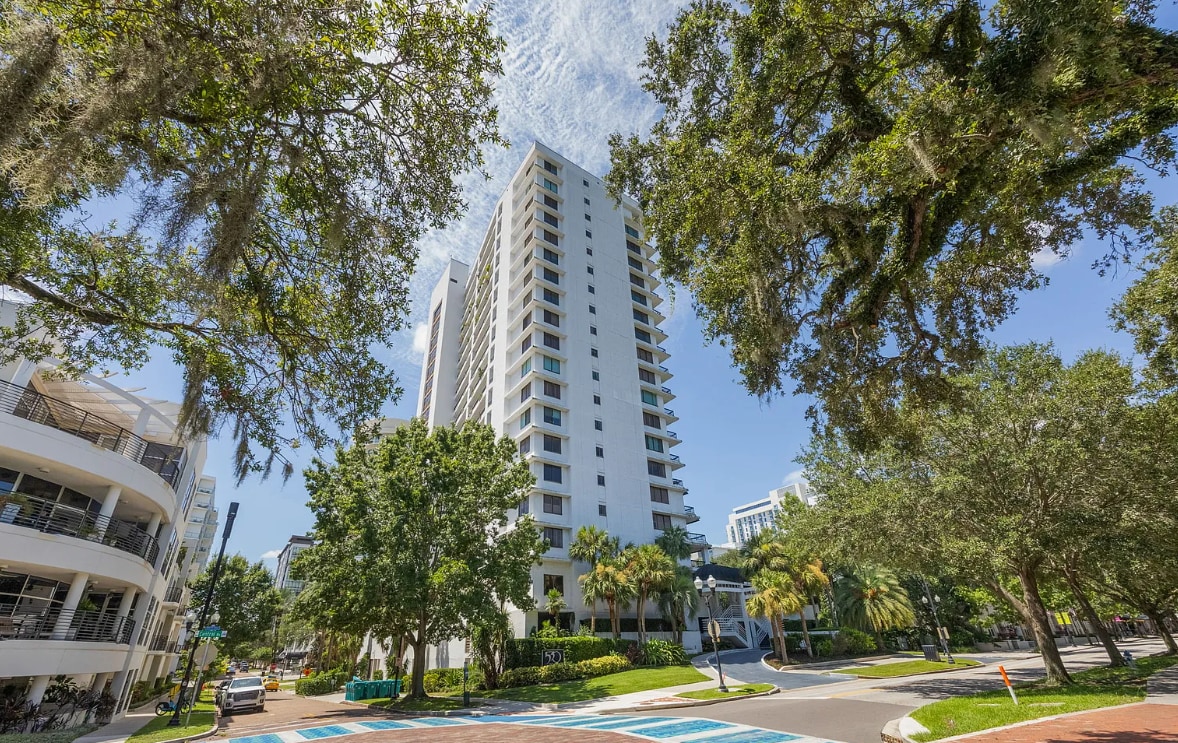 Foto principal - 530 E Central Blvd