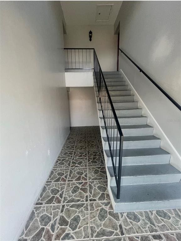 Foto del edificio - 1440 Holden Ave