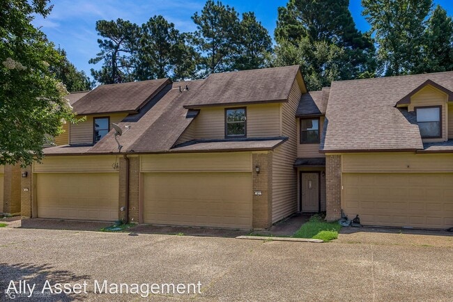Building Photo - 2 br, 2 bath House - 5640 S. Lakeshore #43