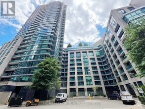 Building Photo - 600-600 Fleet St
