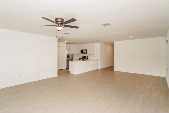 Building Photo - 193 Amy Frances Dr